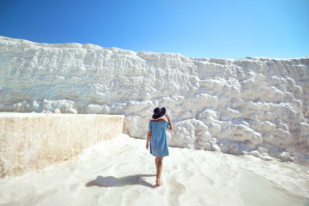 Pamukkale Travertenleri: Narin ve Beyaz Güzellik