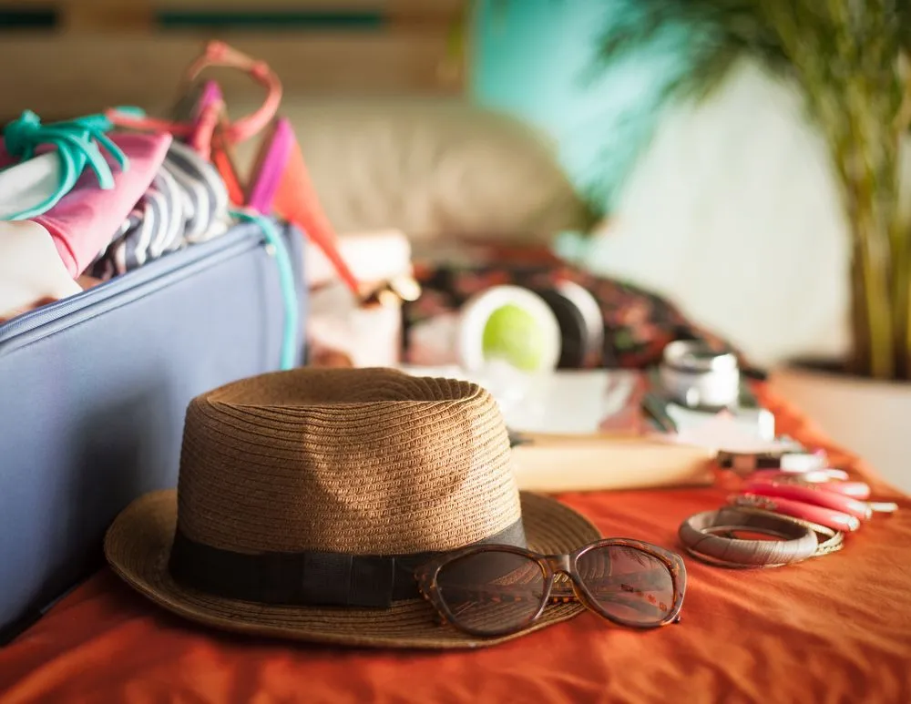 7 Things You Should Have In Your Suitcase When You Travel