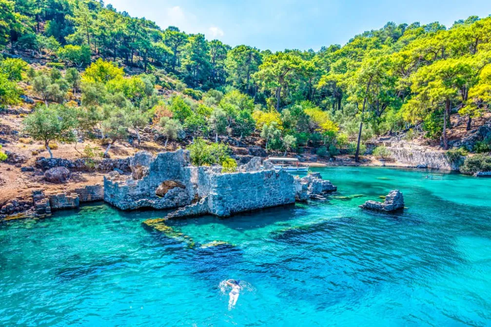 Tekne ile Ziyaret Edebileceğiniz Muhteşem Fethiye Koyları
