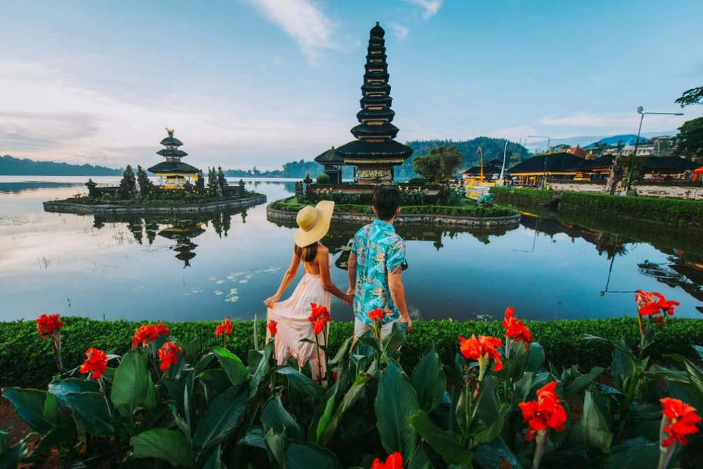 Bali, Turistik Ziyaretlere Kapılarını Açtı